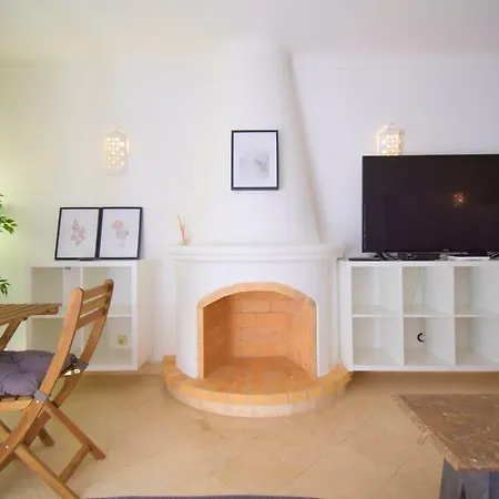 Fantastic Location, With A Large Terrace!!